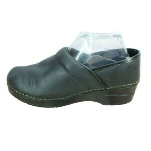 Dansko Black Matte Leather Slip On Stapled Comfort Nursing Clogs Size 39 US 9